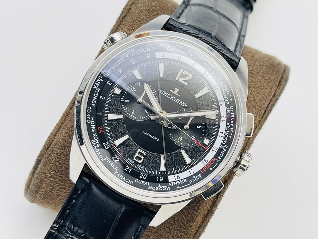 Jaeger-LeCoultre Classic Chronograph 44 mm Watch – IW-0504 - Image 3