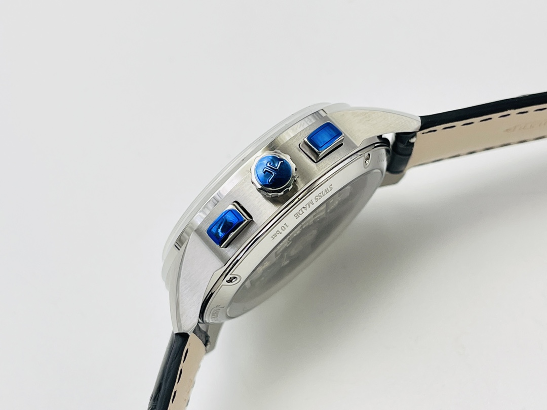 Jaeger-LeCoultre Classic Chronograph 44 mm Watch – IW-0504 - Image 5