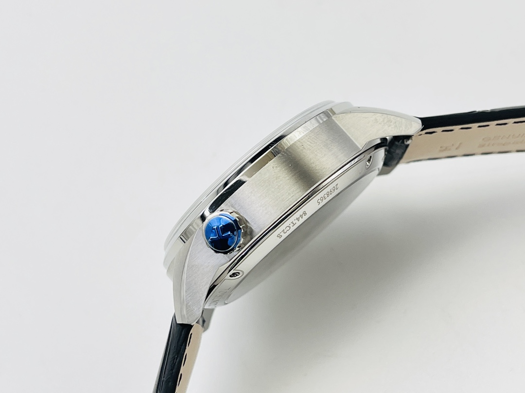 Jaeger-LeCoultre Classic Chronograph 44 mm Watch – IW-0504 - Image 6