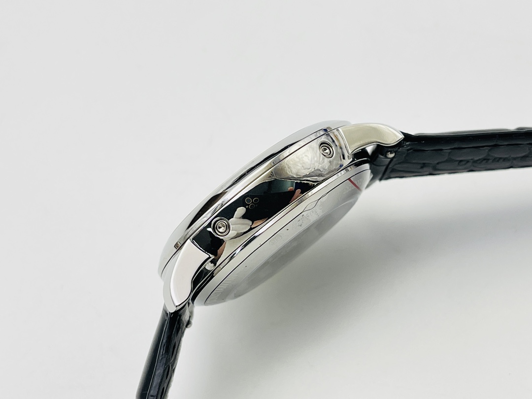 Classic Perpetual Calendar Watch – IW-1057 - Image 6