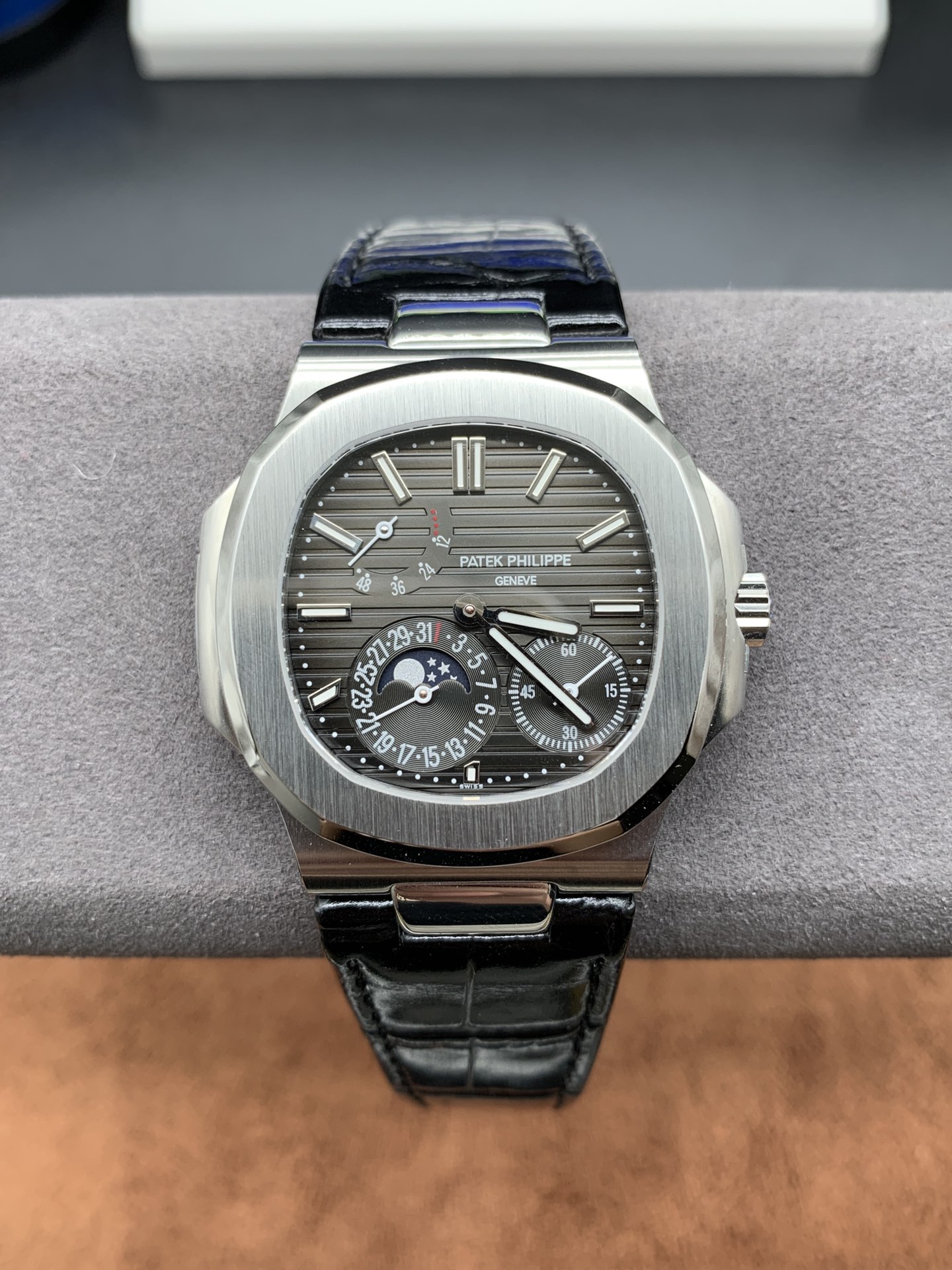 Classic Watch – IW-2565
