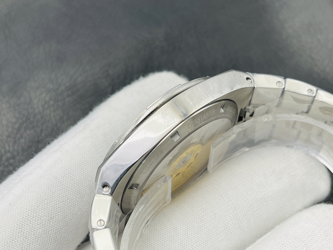 Vacheron Constantin Royal Oak Luminous 41 mm Watch – IW-1023 - Image 6