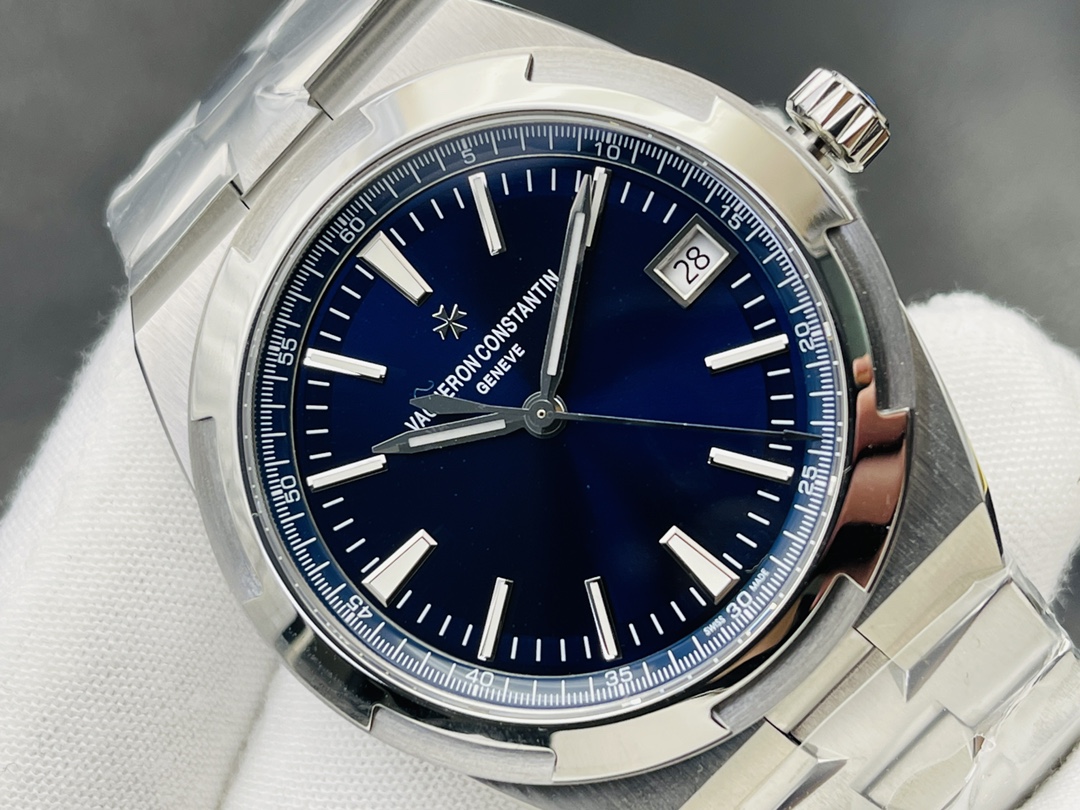 Vacheron Constantin Royal Oak Luminous 41 mm Watch – IW-1023 - Image 4