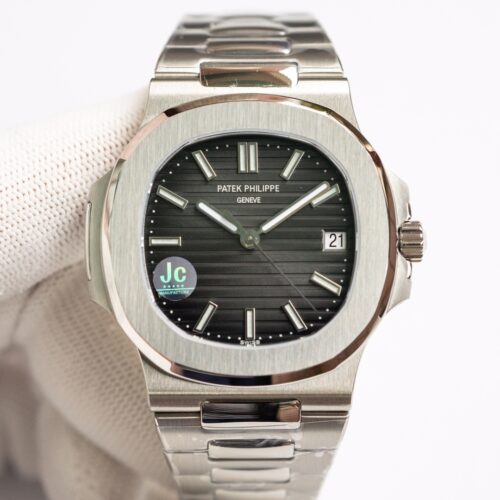 i1653456410_2770_0.jpg Patek Philippe Nautilus 40 mm Watch – IW-2604