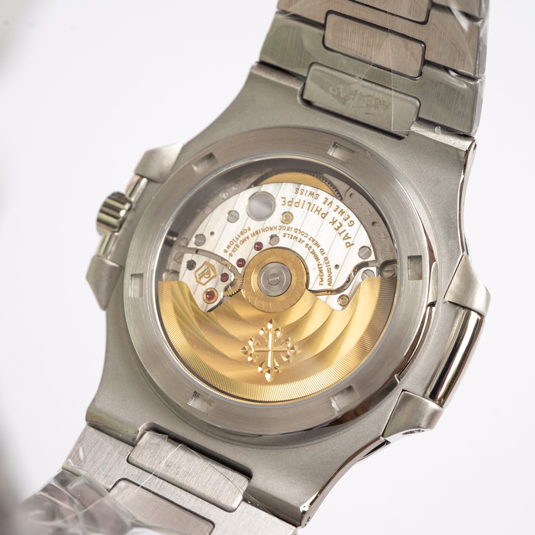Patek Philippe Nautilus 40 mm Watch – IW-2603 - Image 7
