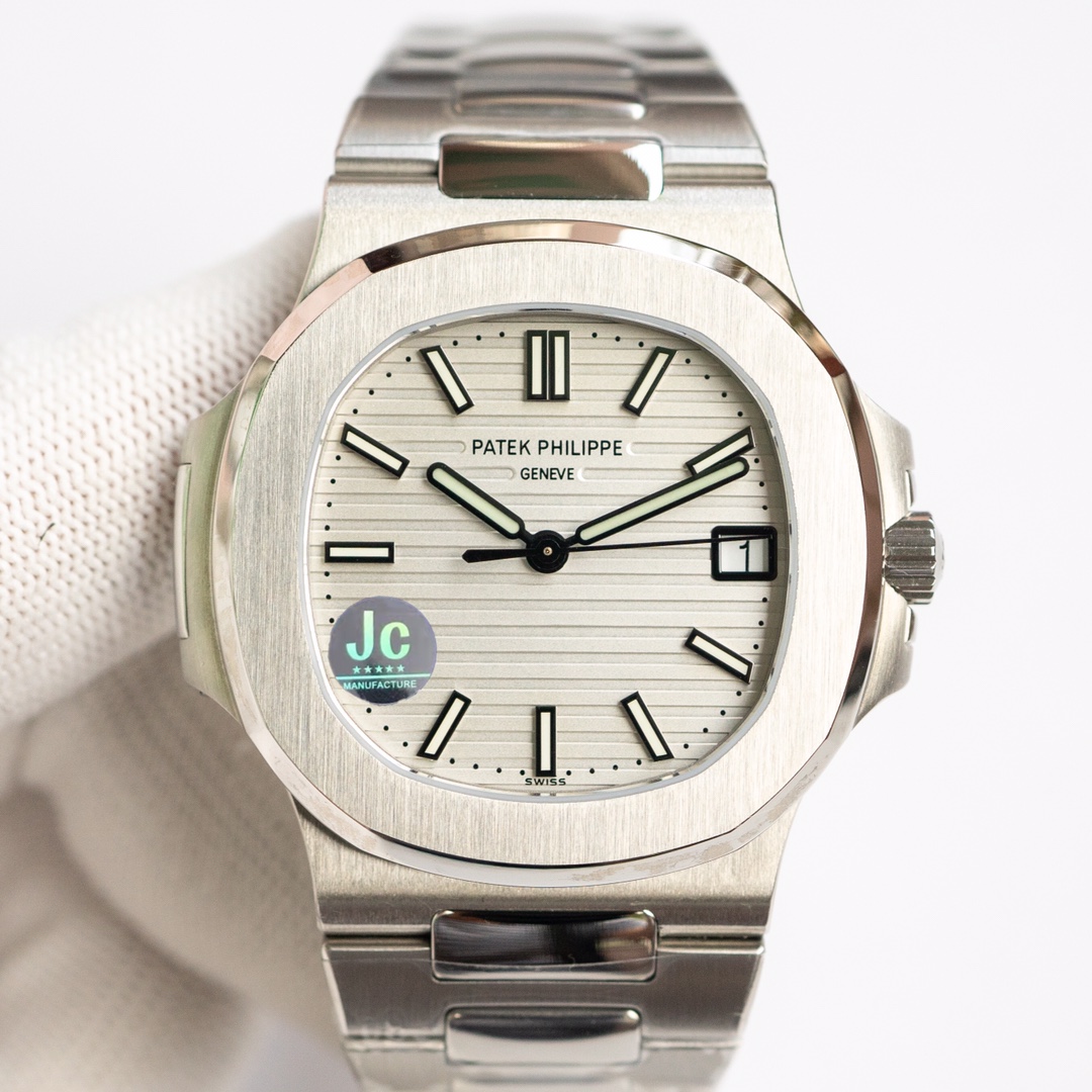 Patek Philippe Nautilus 40 mm Watch – IW-2603