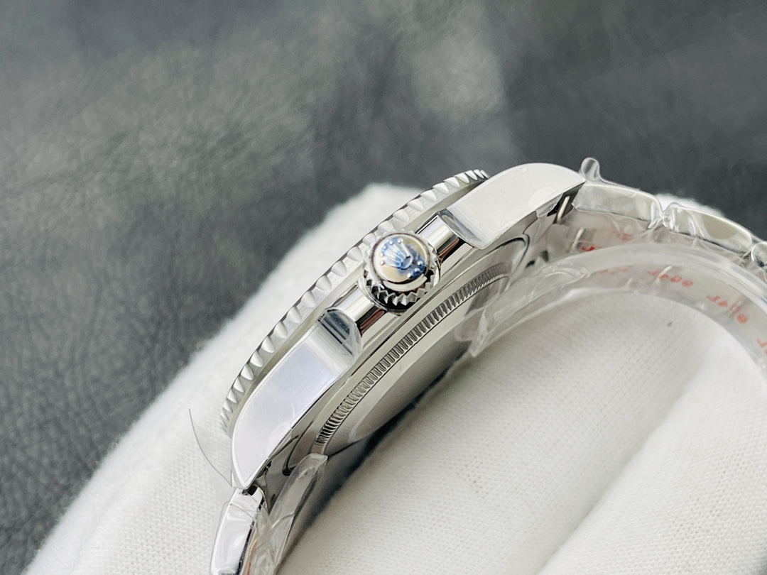 Rolex GMT-Master II GMT Watch – IW-0151 - Image 5