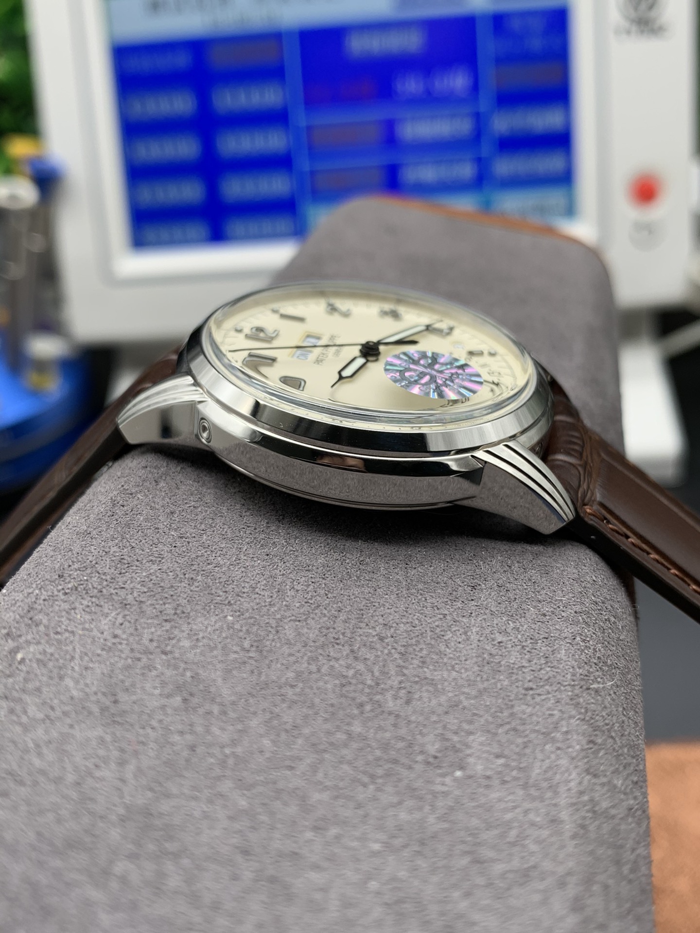 Classic Watch – IW-2566 - Image 3