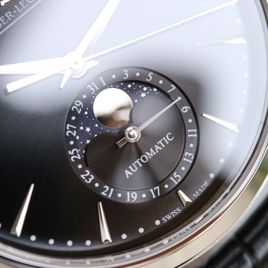 Jaeger-LeCoultre Master Control Moonphase 39 mm Watch – IW-0463 - Image 4