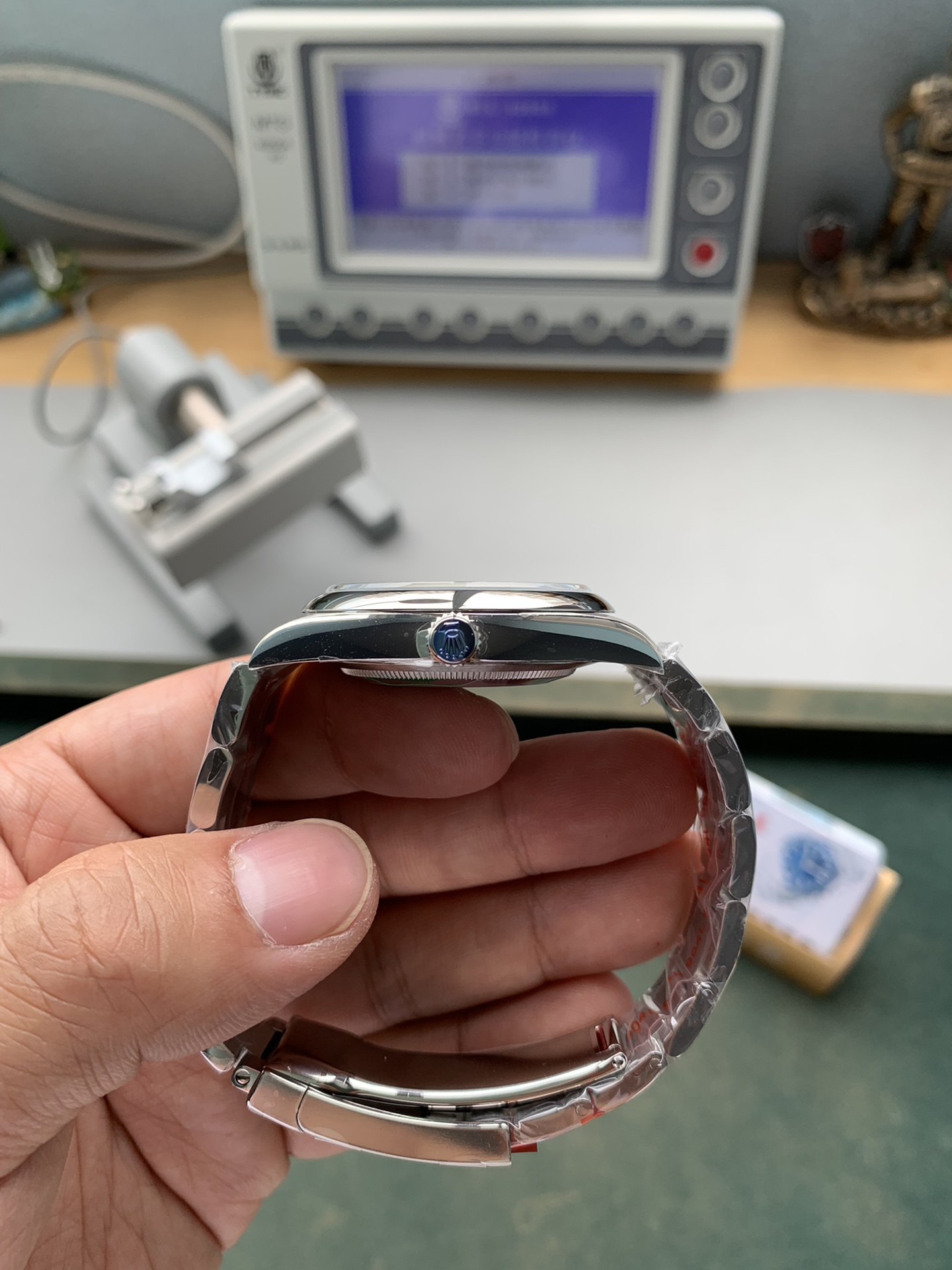 Oyster Perpetual Watch – IW-3037 - Image 4