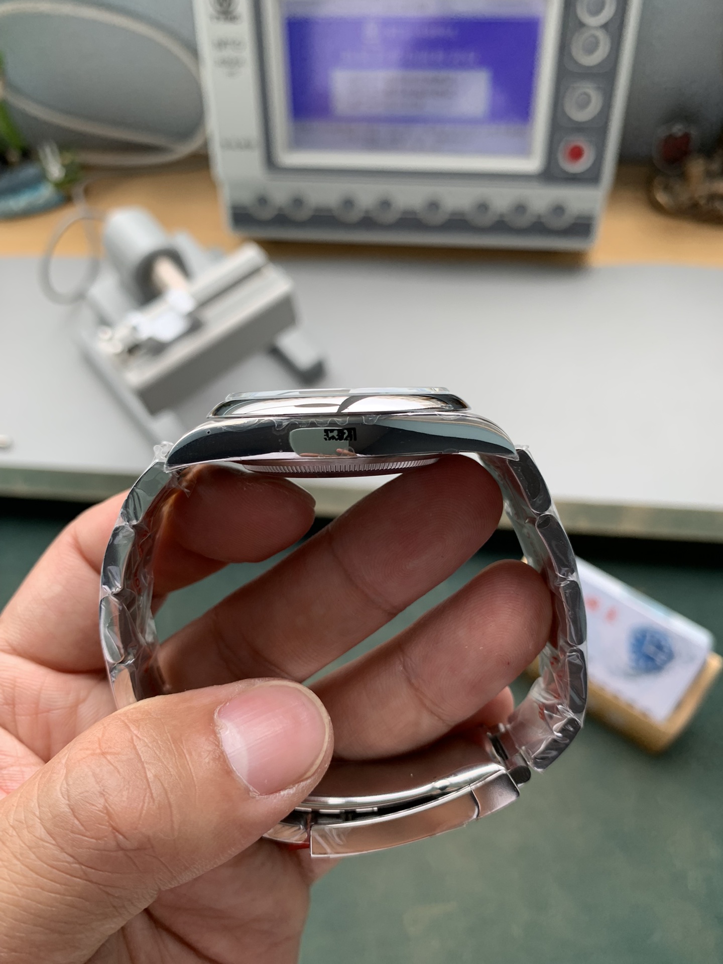 Oyster Perpetual Watch – IW-3037 - Image 5