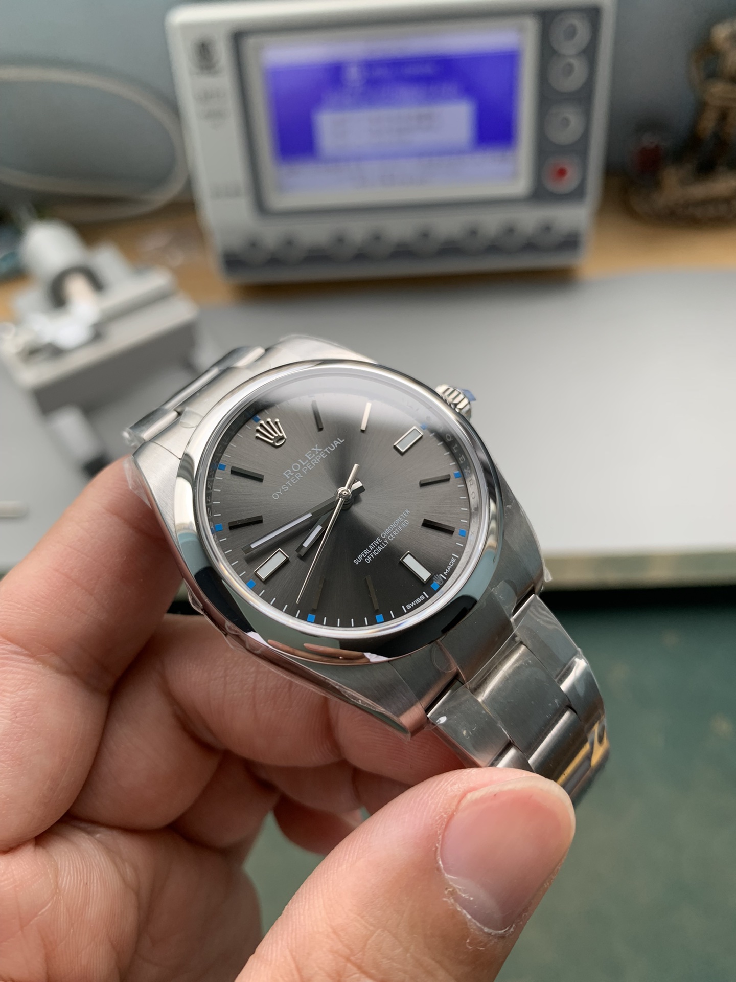 Oyster Perpetual Watch – IW-3024 - Image 2