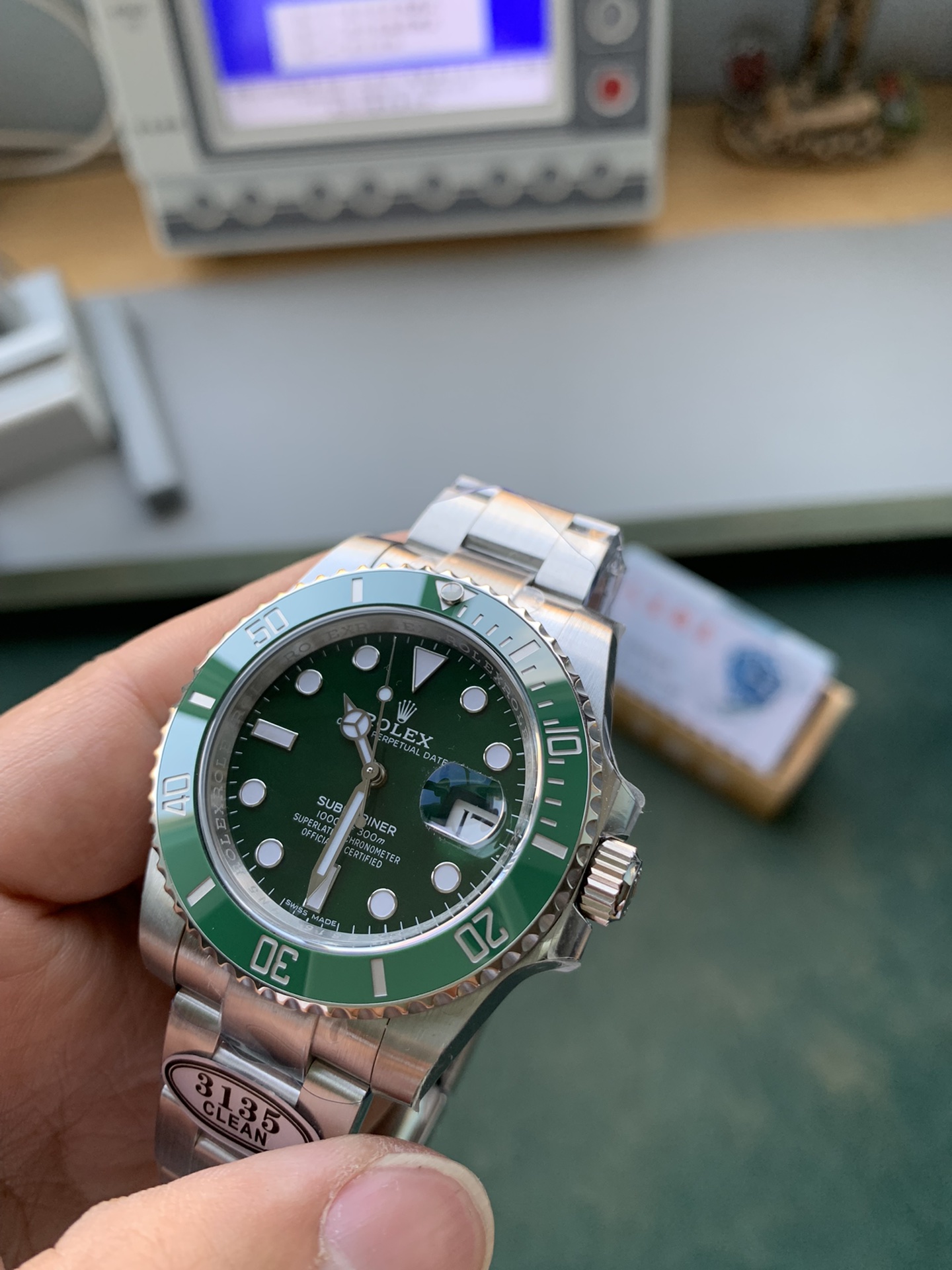 Green Submariner Watch – IW-3034 - Image 3