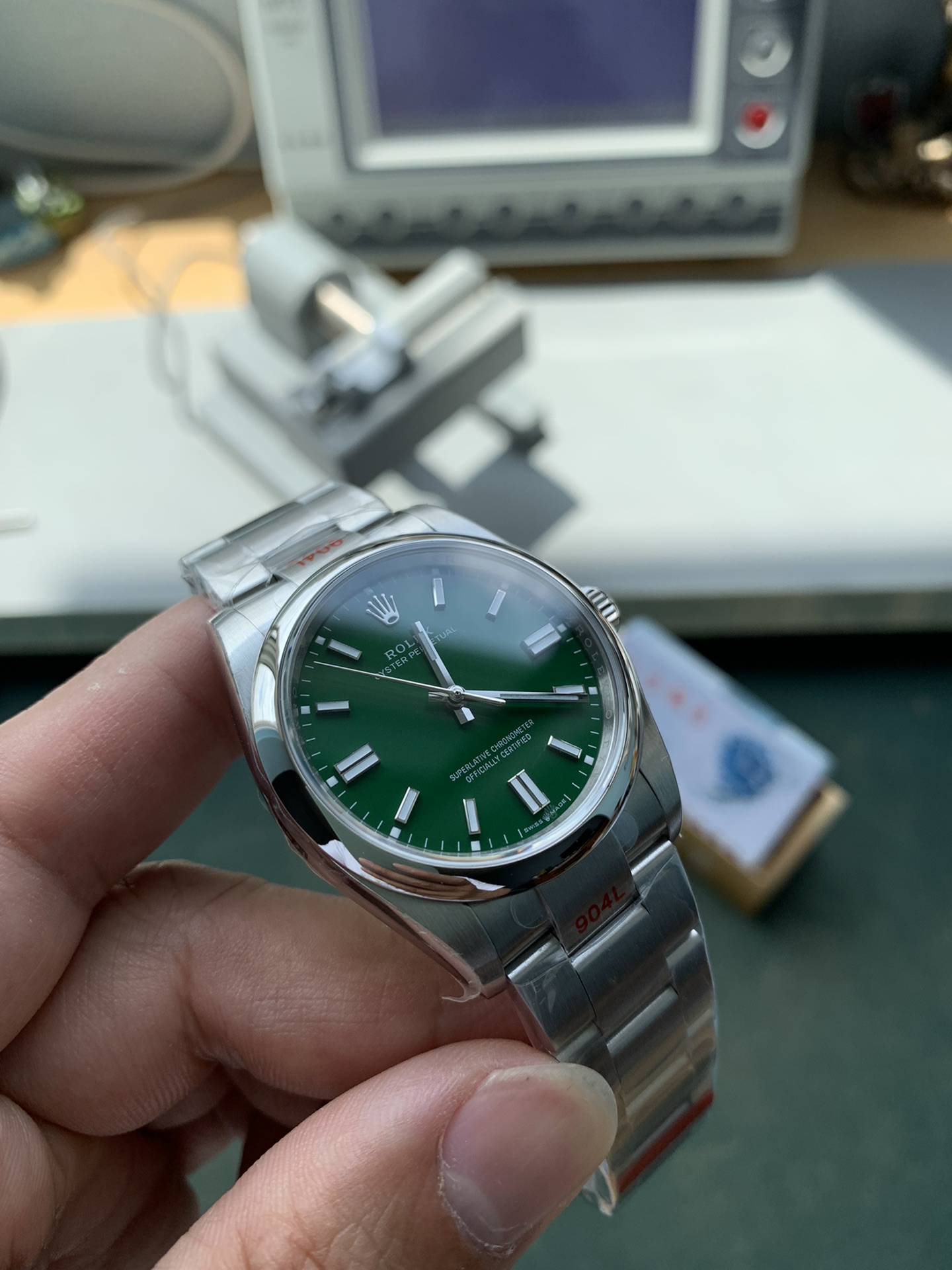 Oyster Perpetual Watch – IW-2988 - Image 2