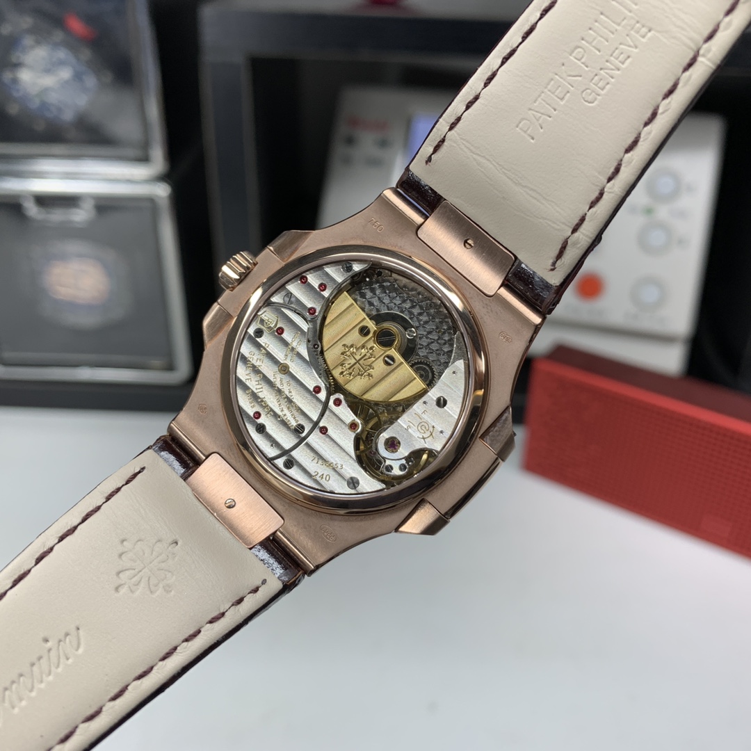 Patek Philippe Nautilus 40 mm Watch – IW-2496 - Image 7