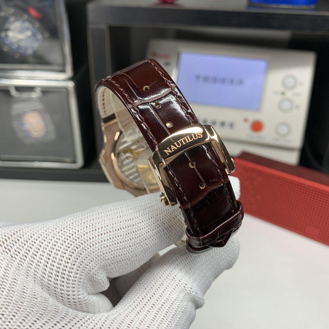 Patek Philippe Nautilus 40 mm Watch – IW-2496 - Image 8