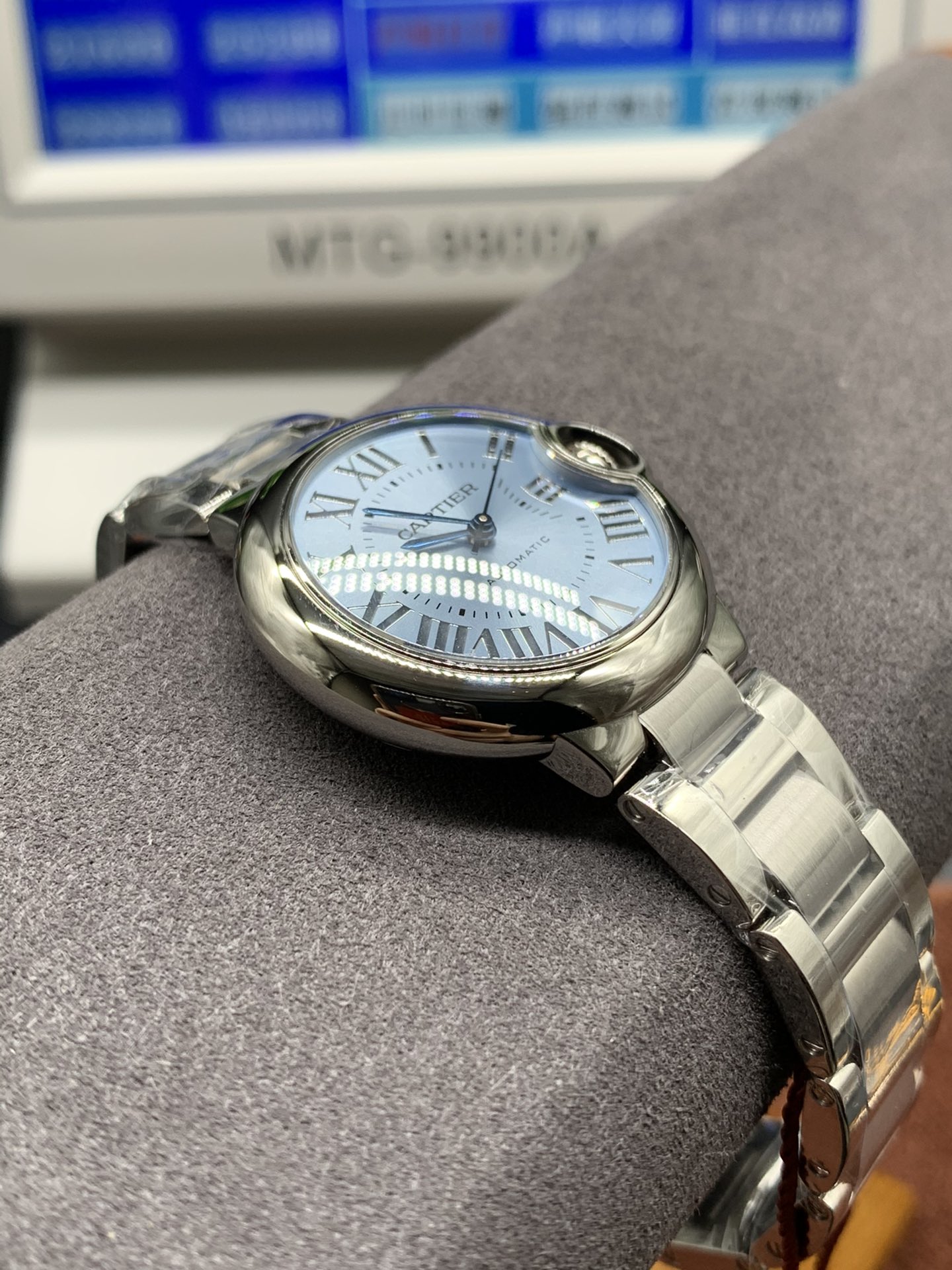 Ballon Bleu Ice Blue 33 mm Watch – IW-1718 - Image 3