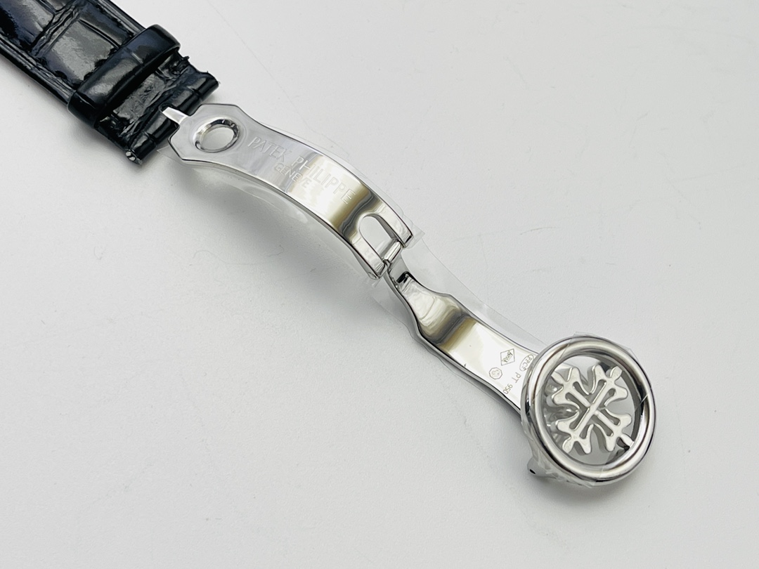 Patek Philippe Classic Moonphase 40 mm Watch – IW-2587 - Image 8