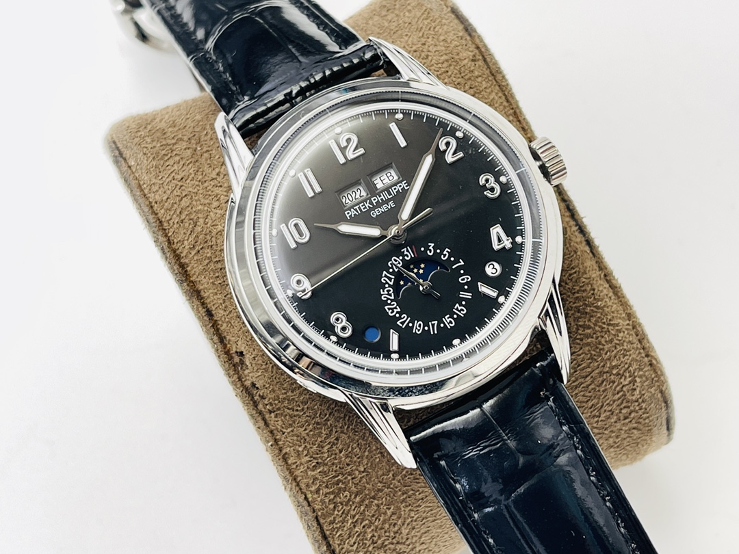 Patek Philippe Classic Moonphase 40 mm Watch – IW-2586 - Image 2