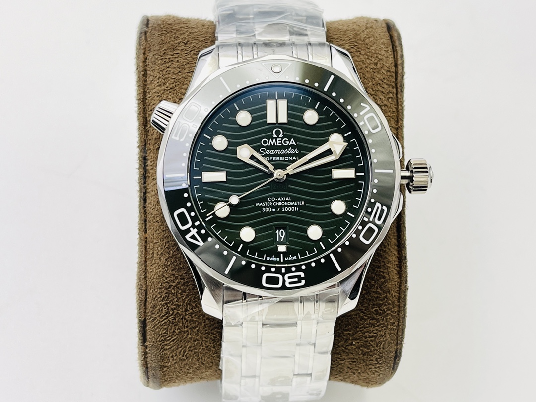 Rolex Green Submariner Watch – IW-0142