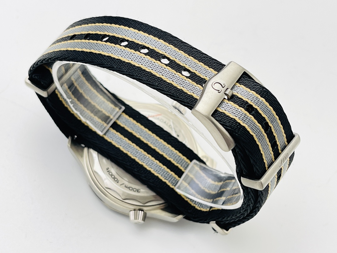 Omega Classic Watch – IW-1453 - Image 9