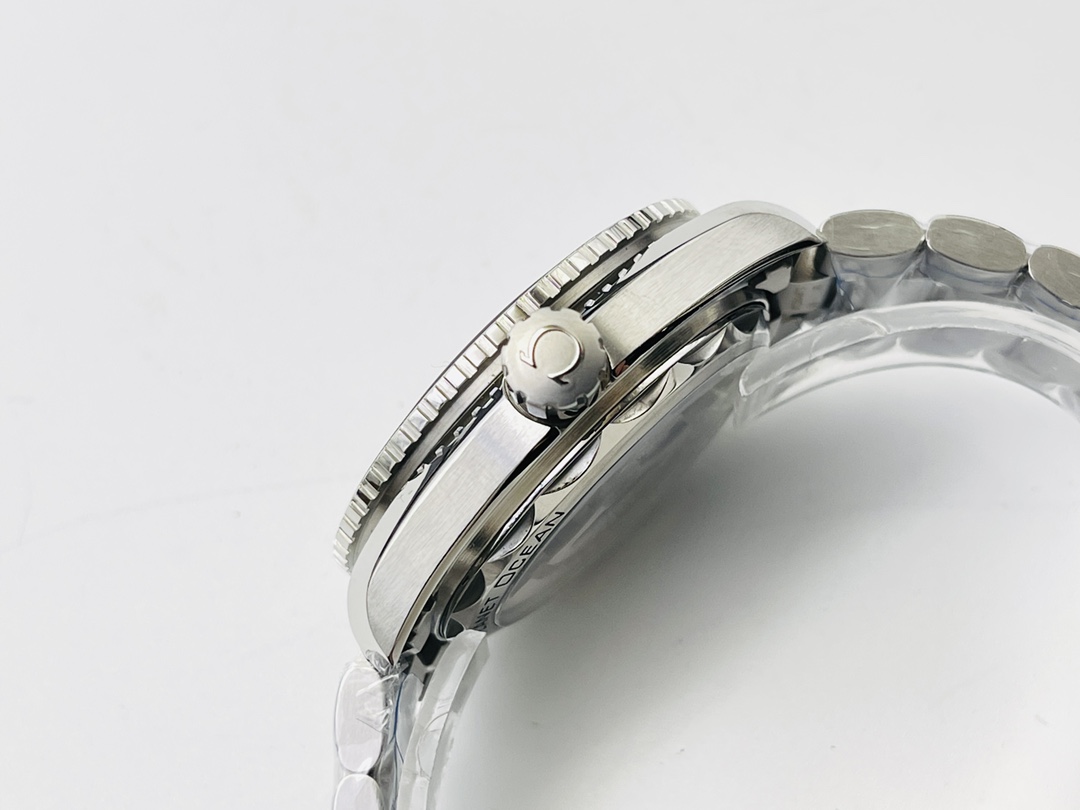 Omega Classic Watch – IW-1452 - Image 5