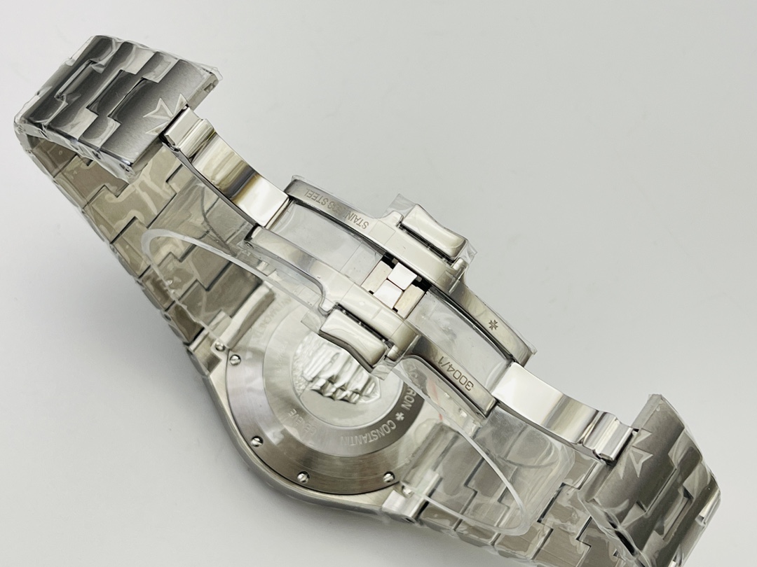 Overseas 42 mm Watch – IW-1030 - Image 8