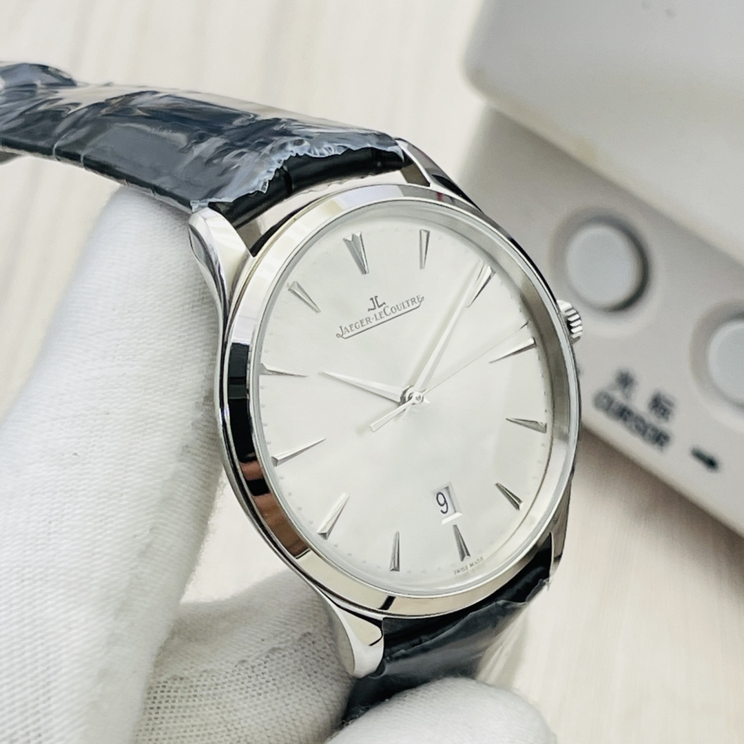 Jaeger-LeCoultre Master Control 40 mm Watch – IW-0492 - Image 2