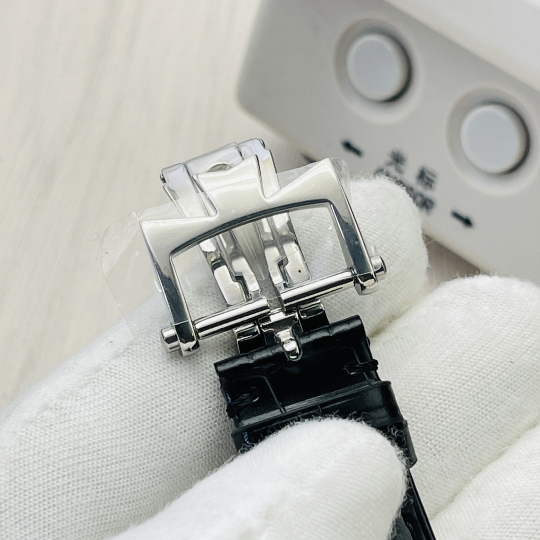 Vacheron Constantin Classic 42.5 mm Watch – IW-1026 - Image 9