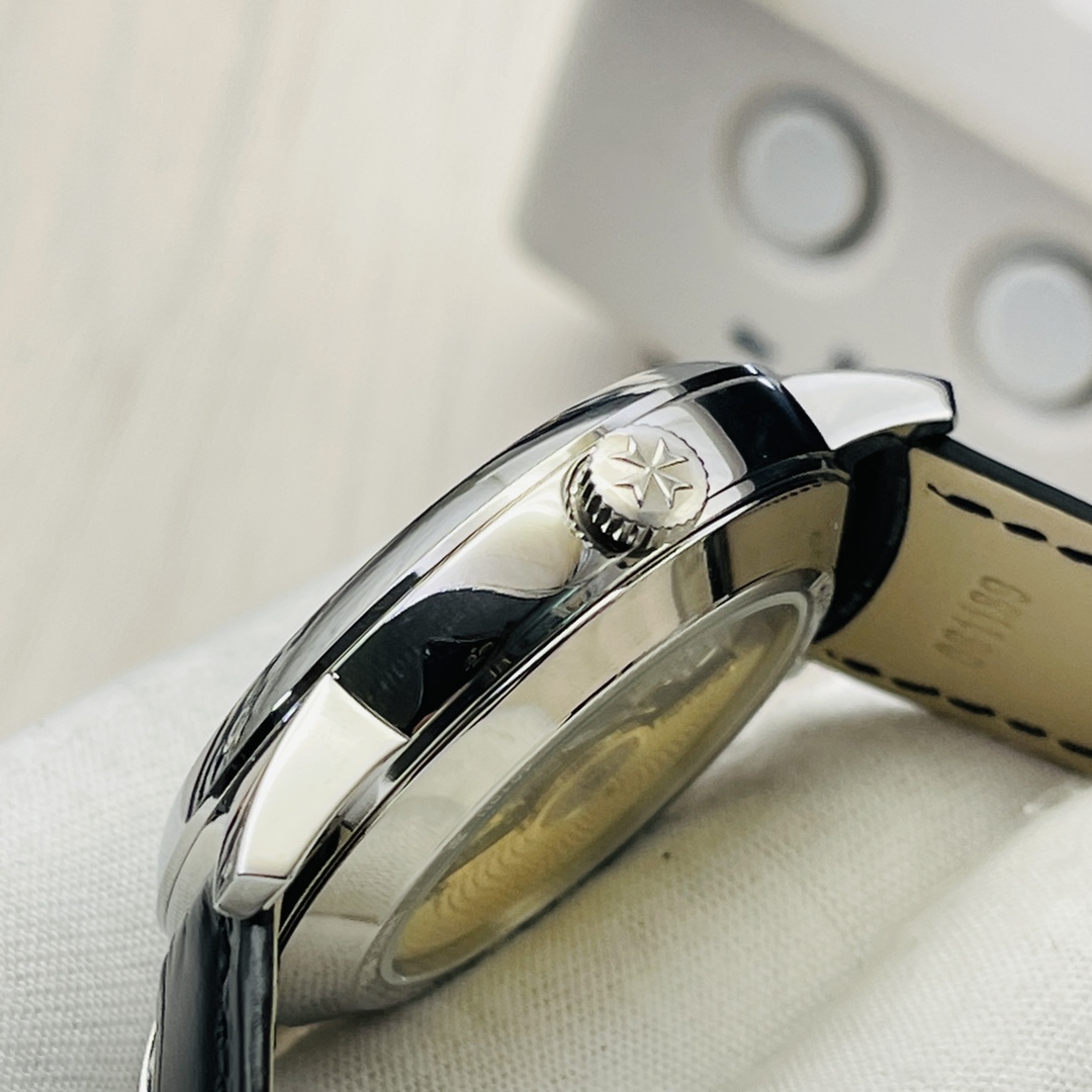 Vacheron Constantin Classic 42.5 mm Watch – IW-1026 - Image 5