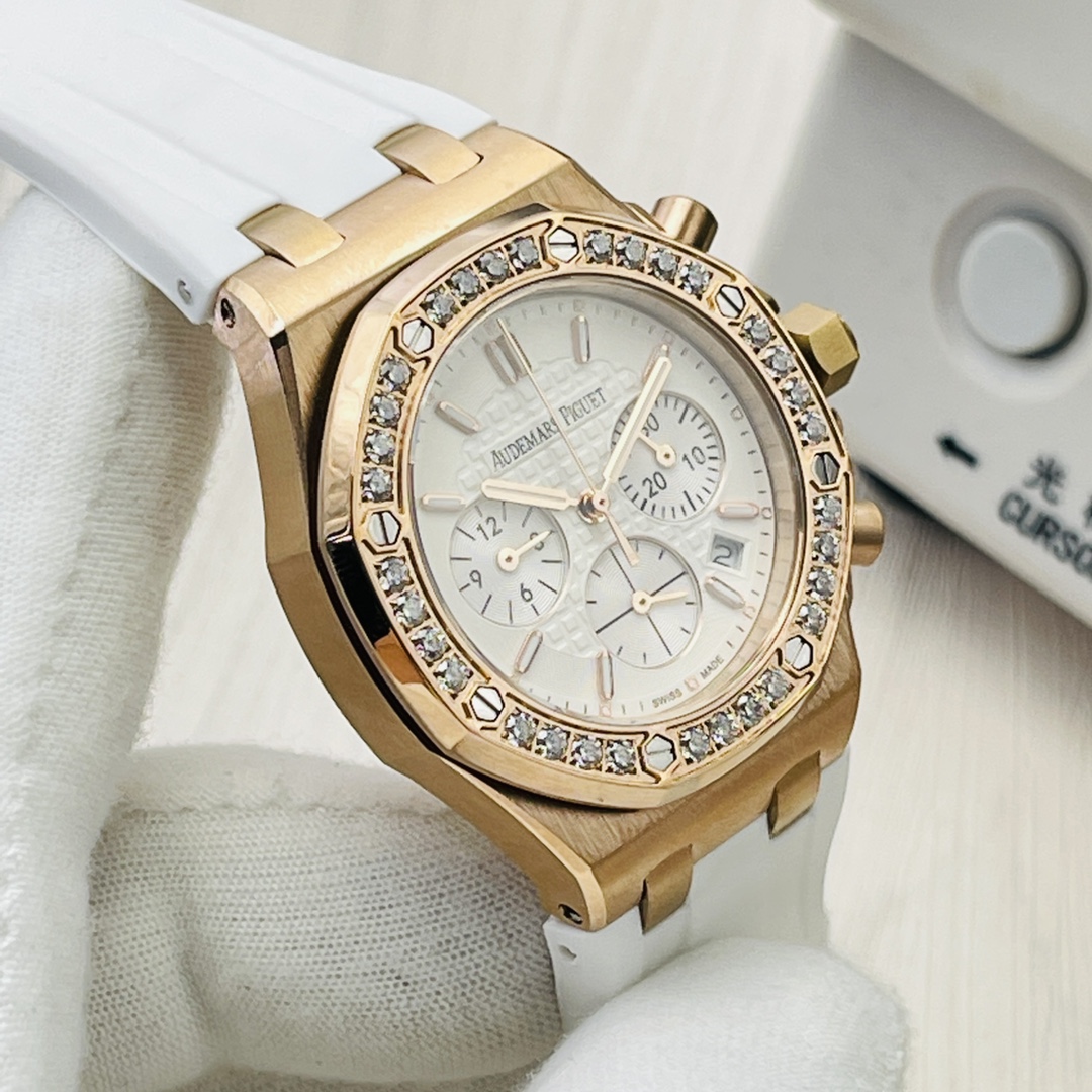 Audemars Piguet Royal Oak Chronograph 37 mm Watch – IW-2168 - Image 2