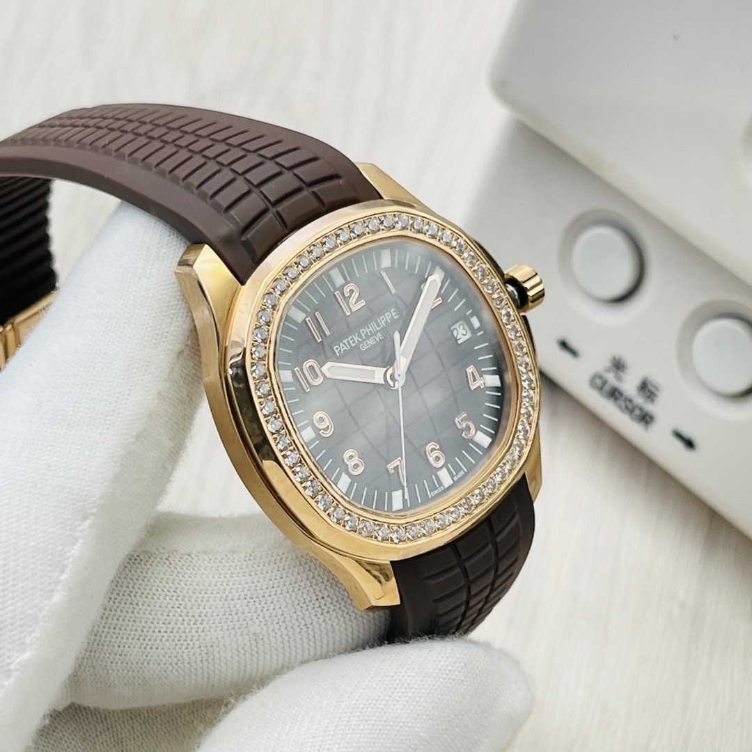 Patek Philippe Aquanaut 40 mm Watch – IW-2580 - Image 2