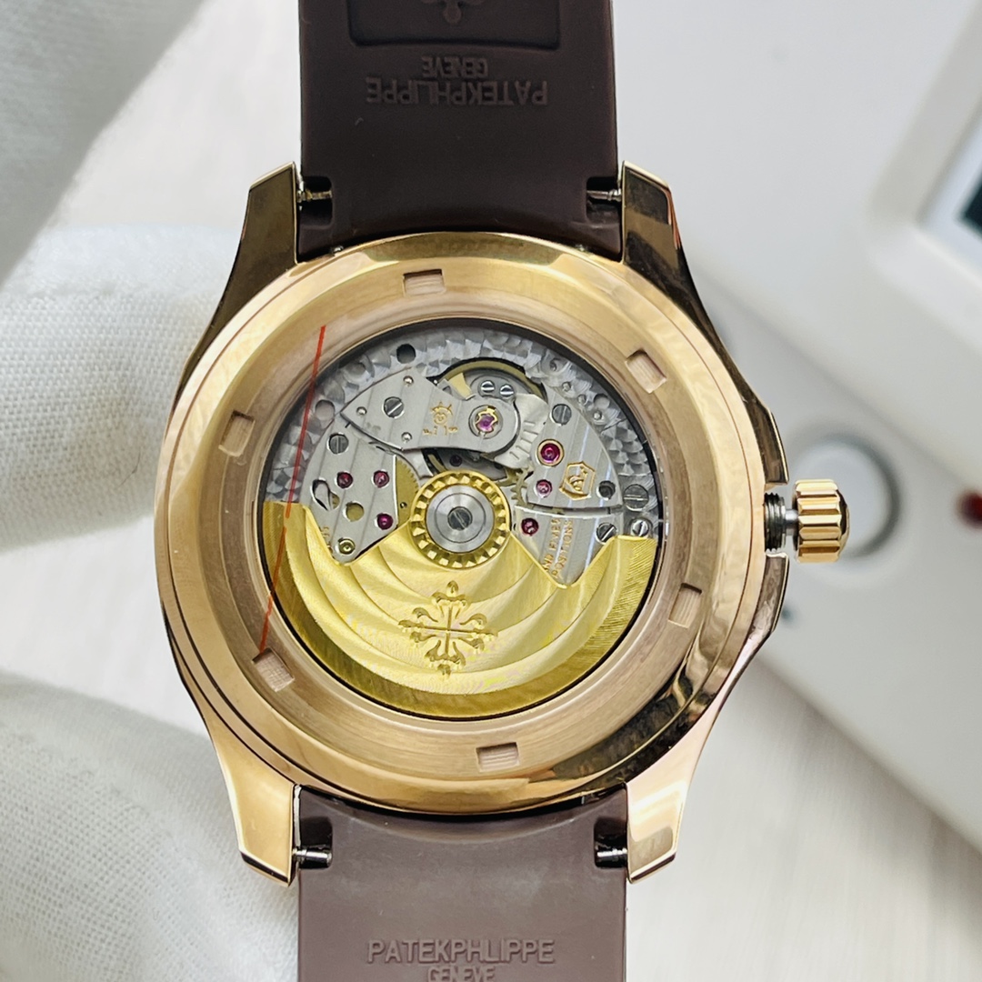 Patek Philippe Aquanaut 40 mm Watch – IW-2580 - Image 7