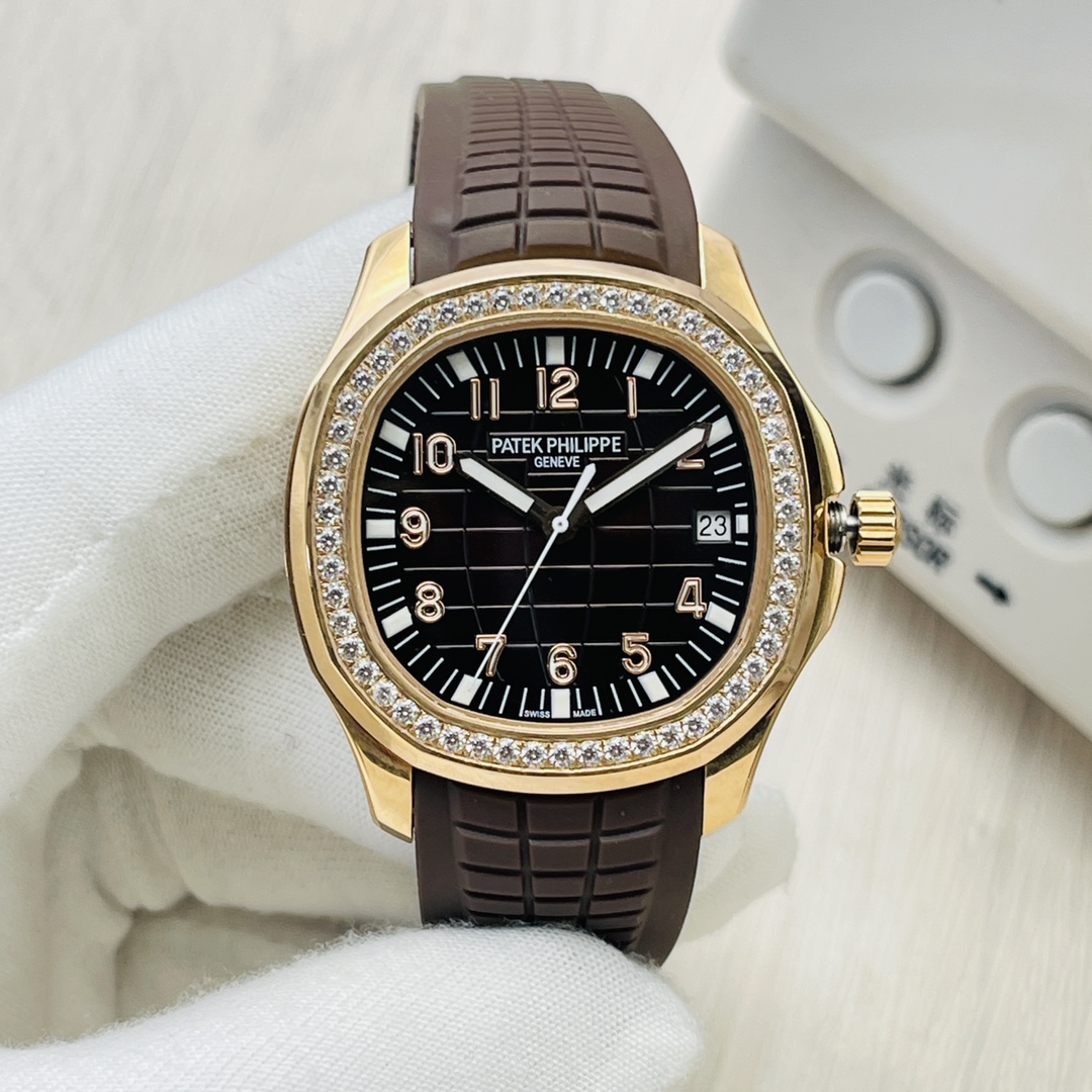 Patek Philippe Aquanaut 40 mm Watch – IW-2580