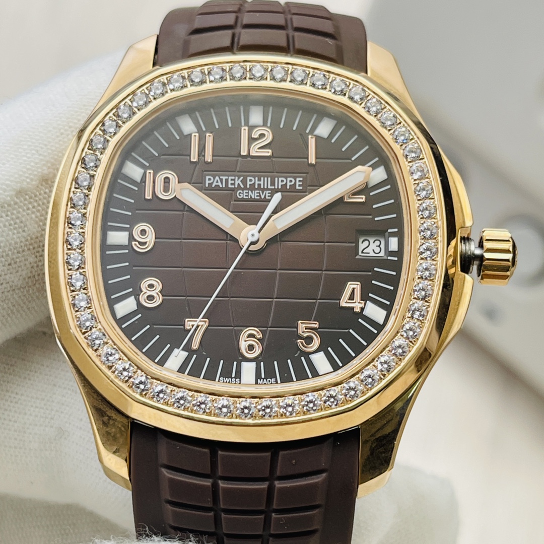 Patek Philippe Aquanaut 40 mm Watch – IW-2580 - Image 4
