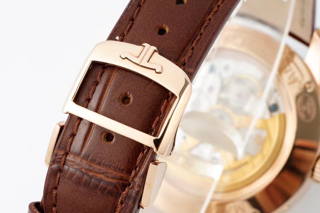 Jaeger-LeCoultre Classic 39 mm Watch – IW-0453 - Image 9