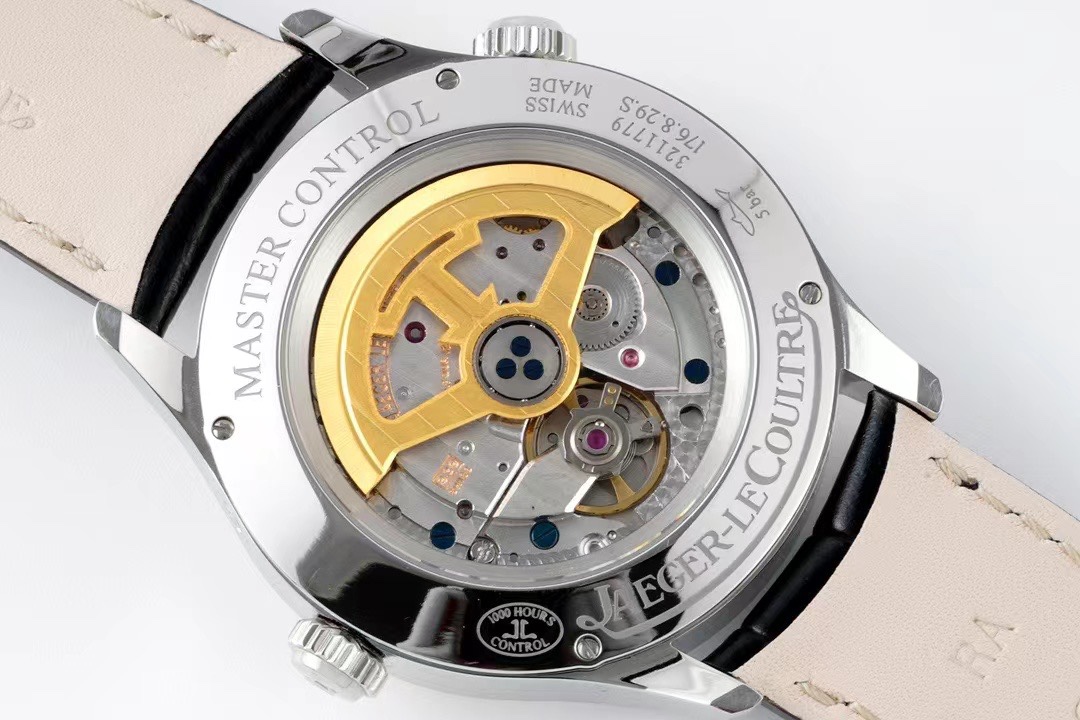 Jaeger-LeCoultre Classic 39 mm Watch – IW-0452 - Image 8