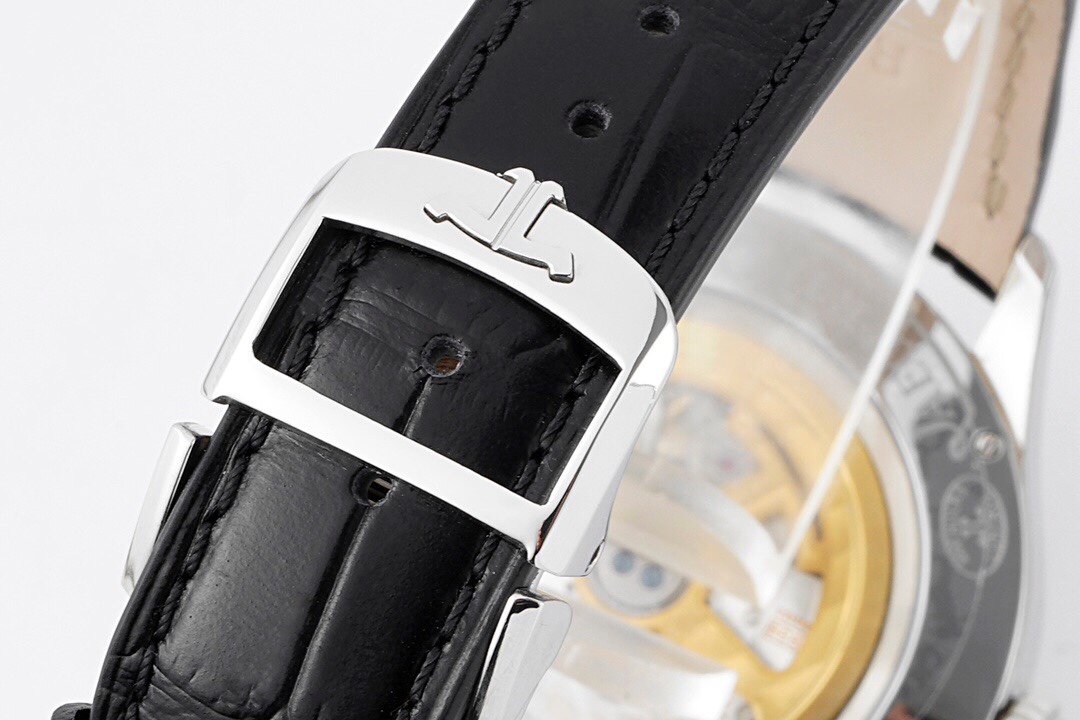 Jaeger-LeCoultre Classic 39 mm Watch – IW-0451 - Image 9