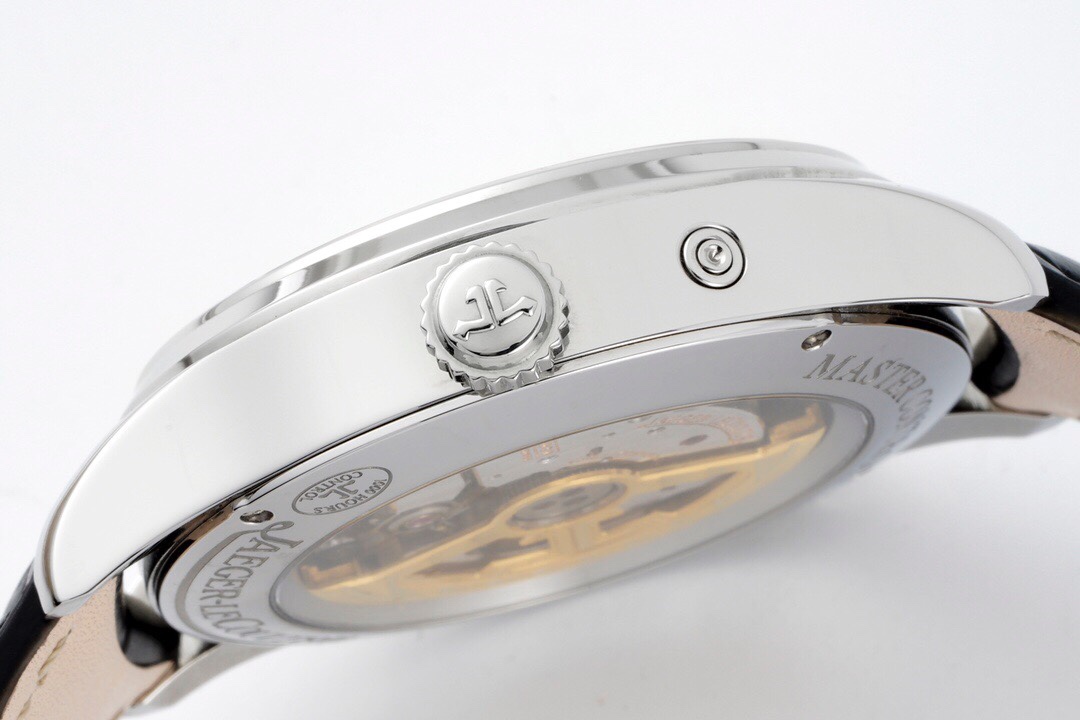 Jaeger-LeCoultre Classic 39 mm Watch – IW-0451 - Image 7