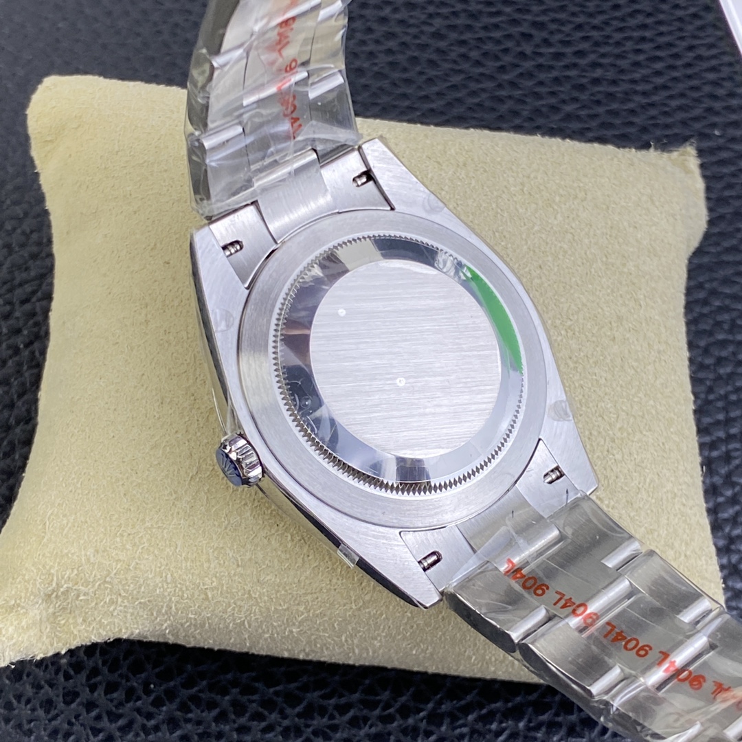 Rolex Oyster Perpetual Ice Blue Luminous 41 mm Watch – IW-0033 - Image 8