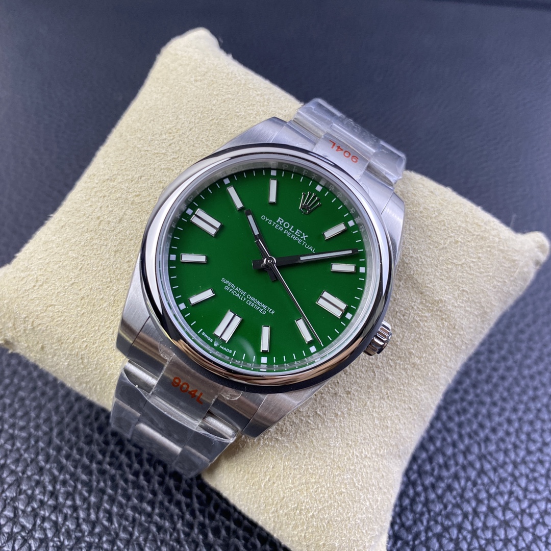 Rolex Oyster Perpetual Ice Blue Luminous 41 mm Watch – IW-0033 - Image 3