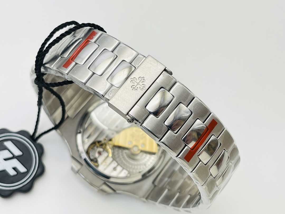 Patek Philippe Nautilus Moonphase 40 mm Watch – IW-2567 - Image 9