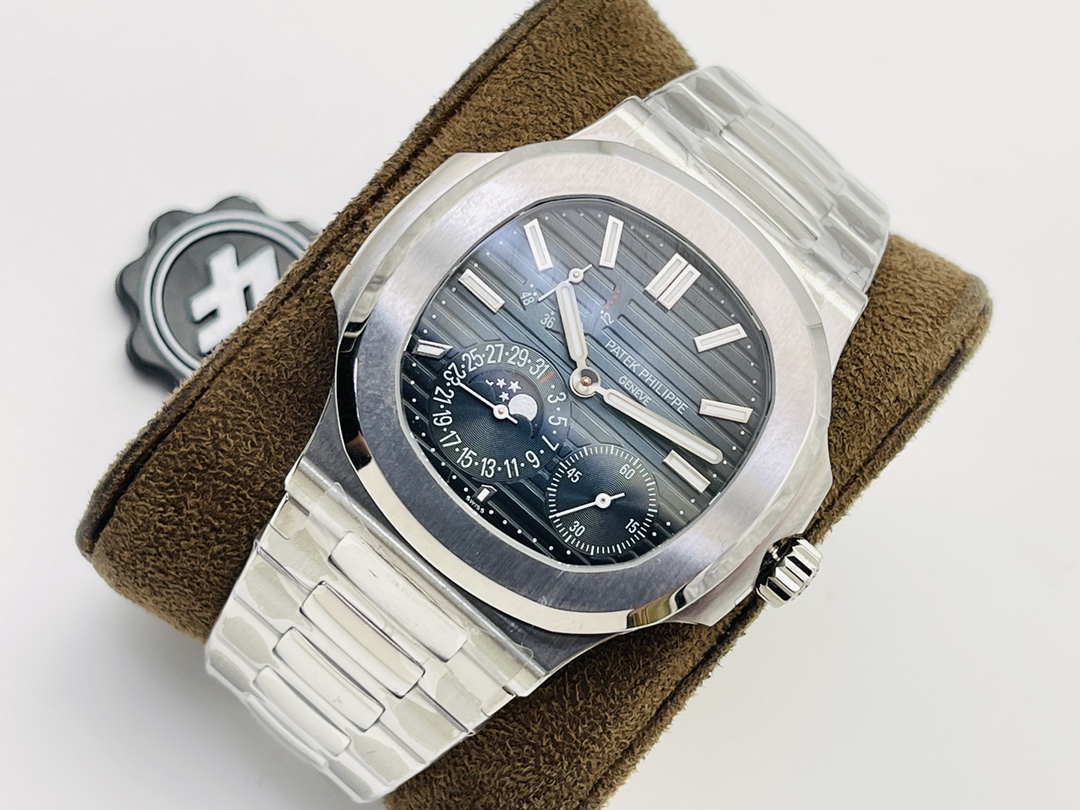 Patek Philippe Nautilus Moonphase 40 mm Watch – IW-2567 - Image 3