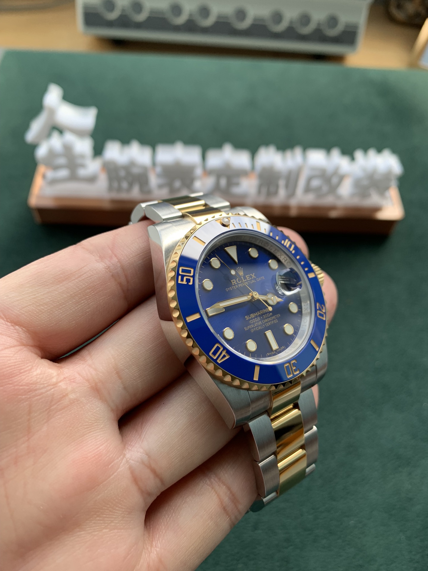 Black Submariner Watch – IW-3001 - Image 2