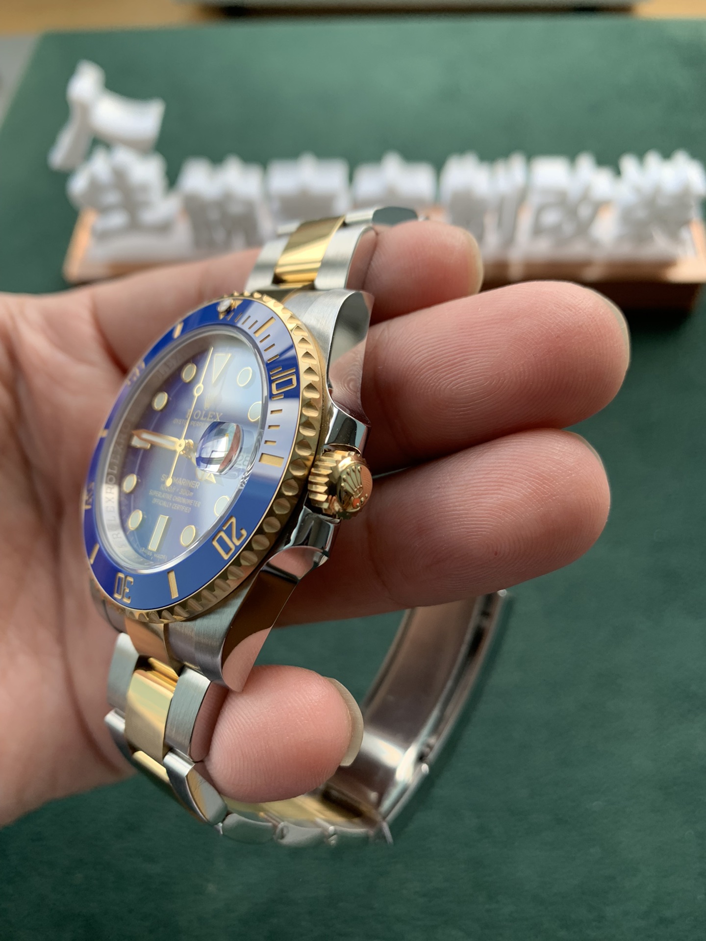 Black Submariner Watch – IW-3001 - Image 3