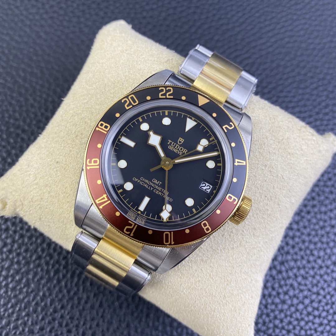 Tudor GMT-Master II GMT 41 mm Watch – IW-2990 - Image 3