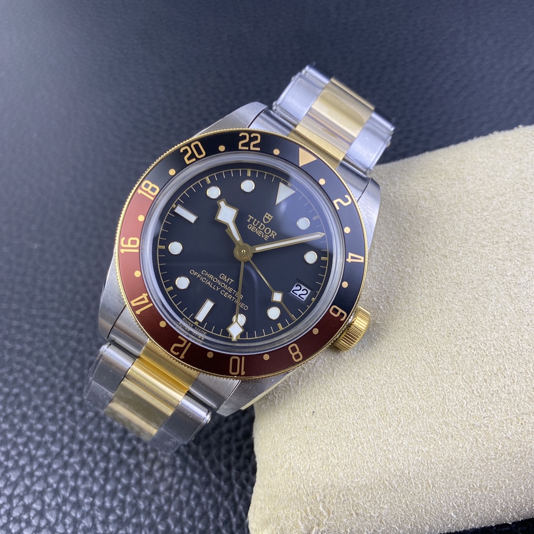 Tudor GMT-Master II GMT 41 mm Watch – IW-2990 - Image 4