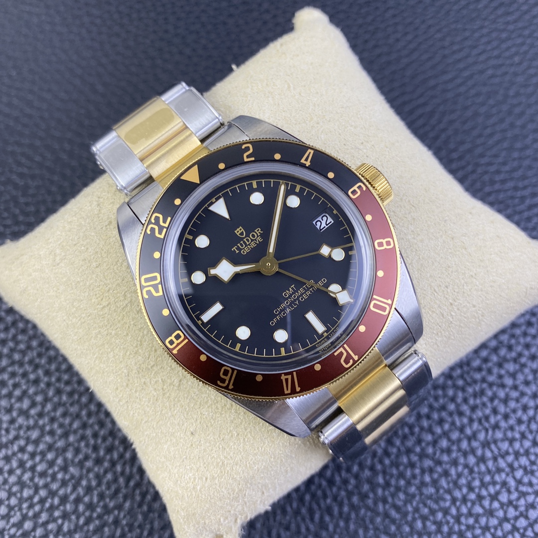 Tudor GMT-Master II GMT 41 mm Watch – IW-2990 - Image 2