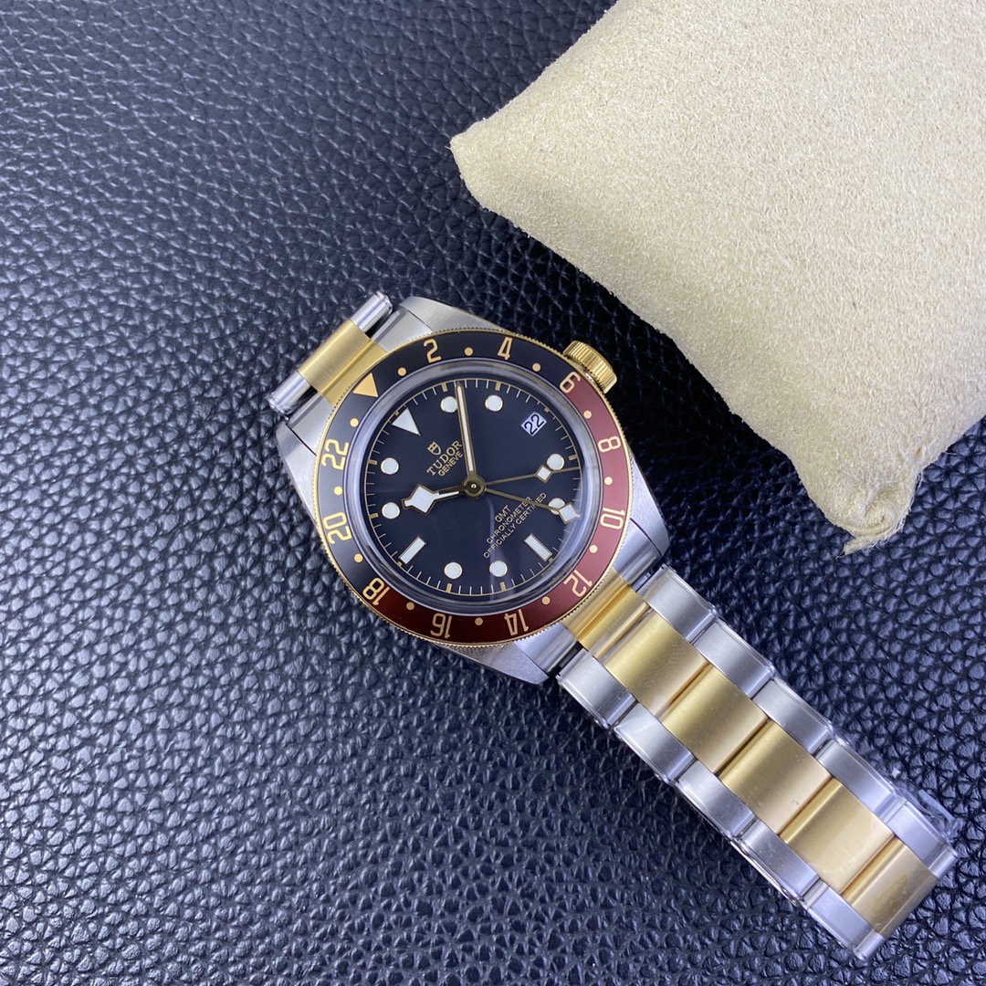 Tudor GMT-Master II GMT 41 mm Watch – IW-2990 - Image 9