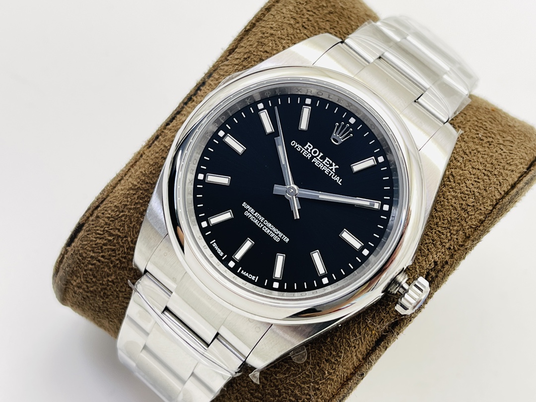 Rolex Oyster Perpetual 39 mm Watch – IW-2999 - Image 3